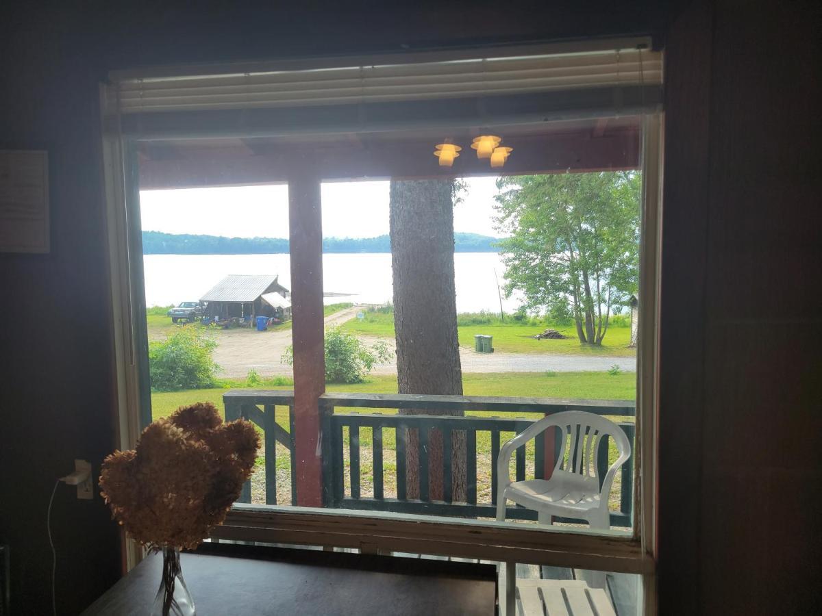 Chalet With Great Lake View Gracefield Εξωτερικό φωτογραφία